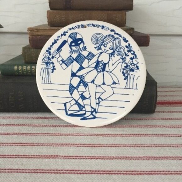 VTG Bygdo Ceramic Scandinavian Design Trivet Jester &Dancer Blue White Norwegian - Picture 2 of 4